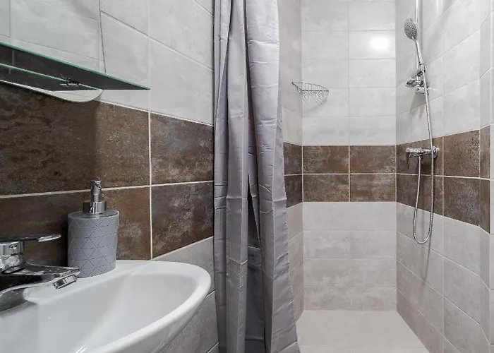 Apartment Golden Violin ! S