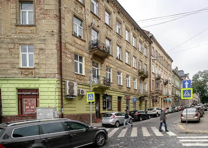 Golden Violin ! S Apartment *