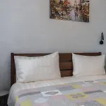 Apartment Golden Violin ! S *