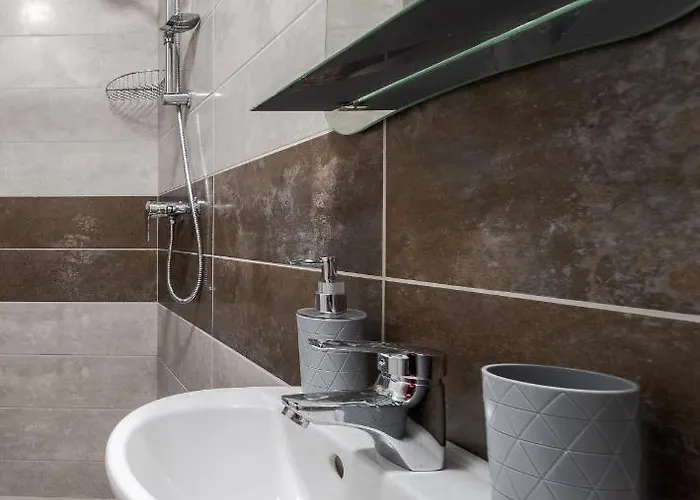 Golden Violin ! S Lejlighed